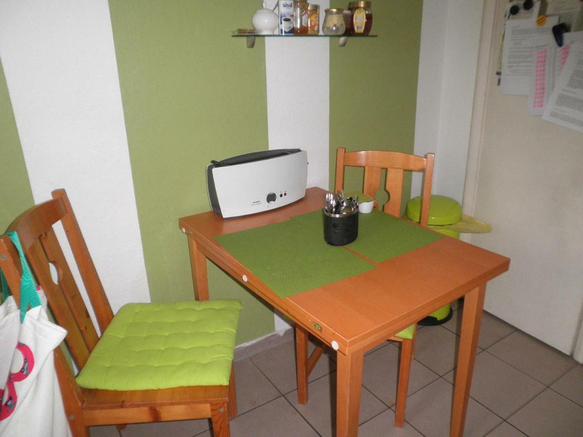 Familienzimmer Hh-Schnelsen Amburgo Esterno foto